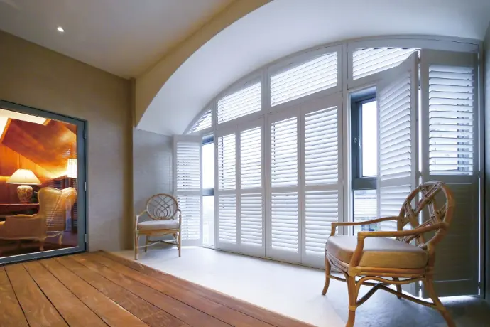 plantation shutter